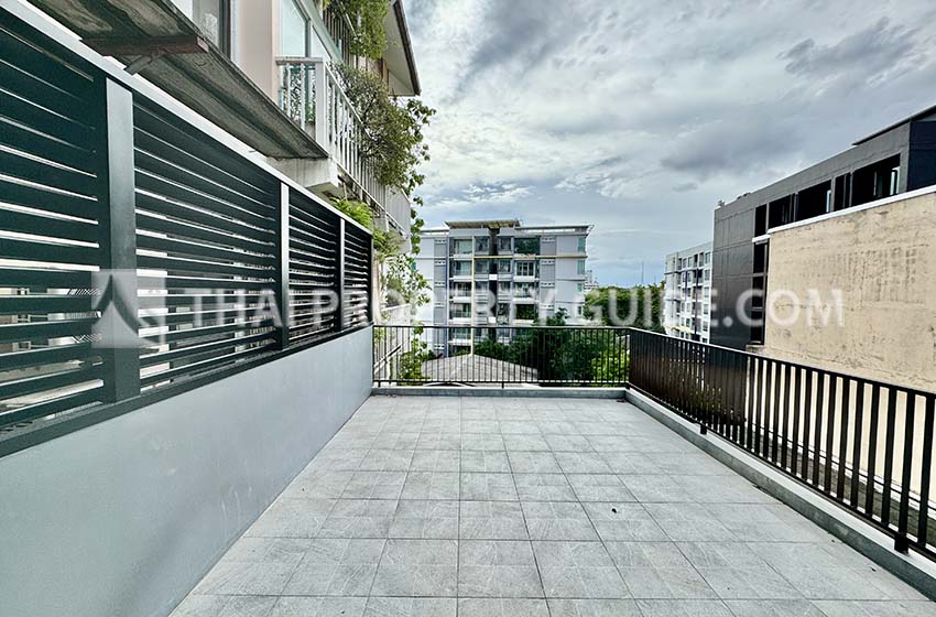 Apartment in Phaholyothin 
